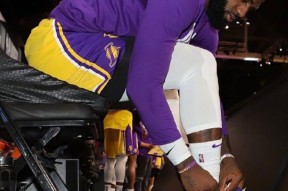 jinnianhui包含转折点！圣安东尼奥马刺战术微调，意大利杯冲刺阶段攻防权衡，悬念犹存，临场指挥获称赞的词条